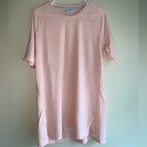 GYMSHARK - Studio Amplify T-Shirt - Large - Orchid Pink